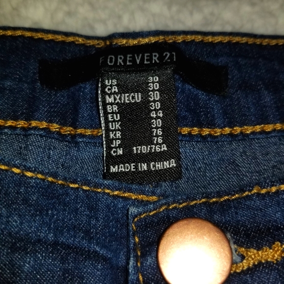 F21 Denim Skinny Jeans - Picture 4 of 4